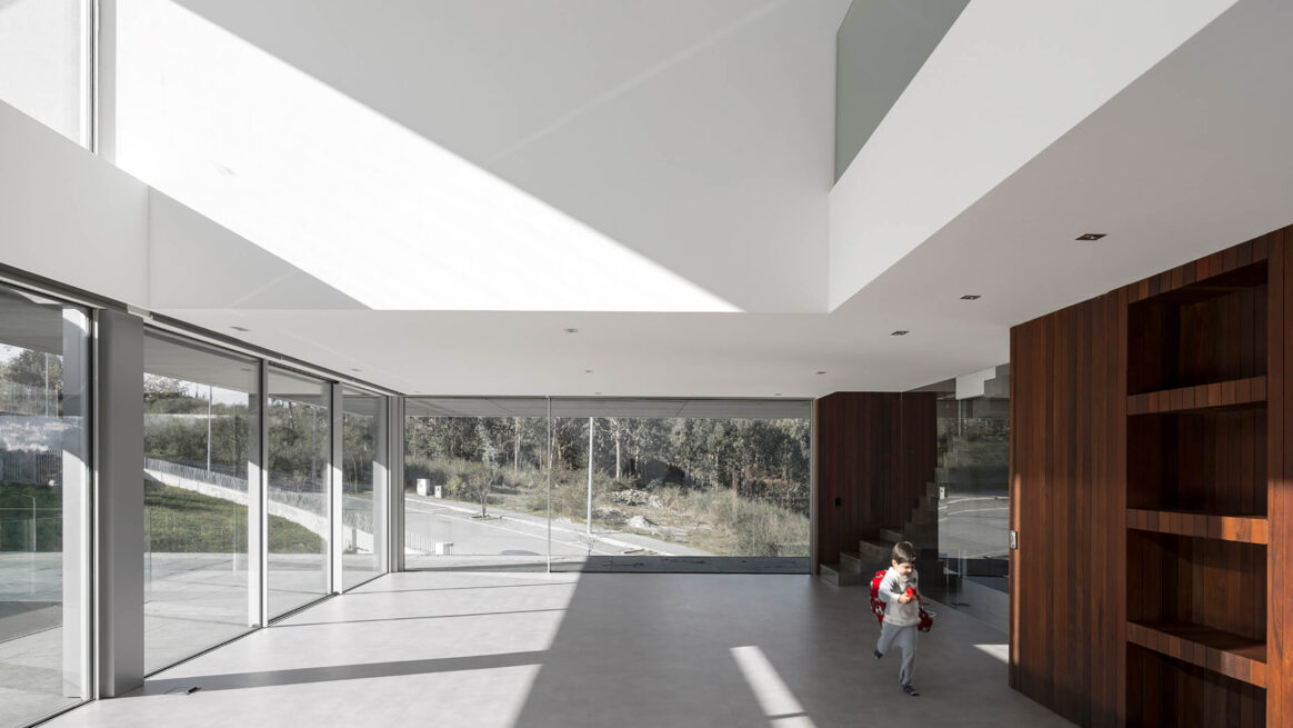 BE House, Paredes — 06