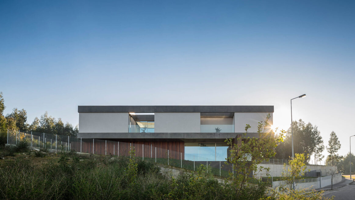 BE House, Paredes — 09