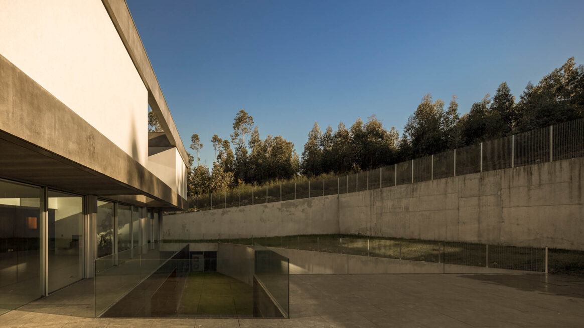 BE House, Paredes — 10