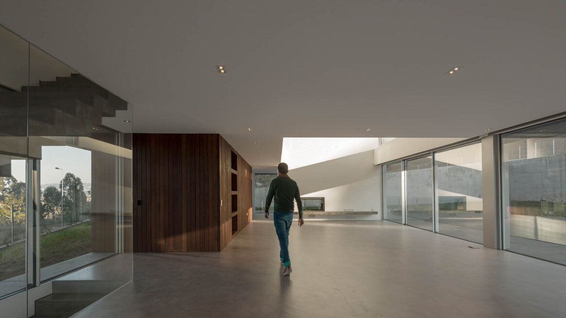 BE House, Paredes — 12