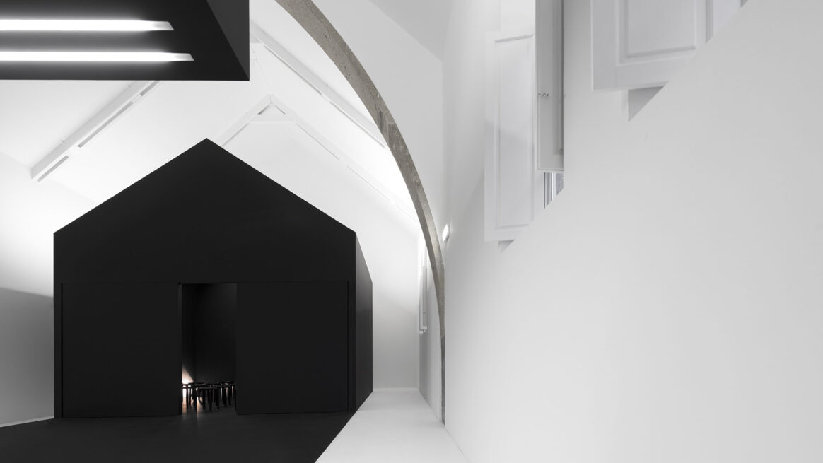 Information Centre of the Romanesque Route, Paredes — 05